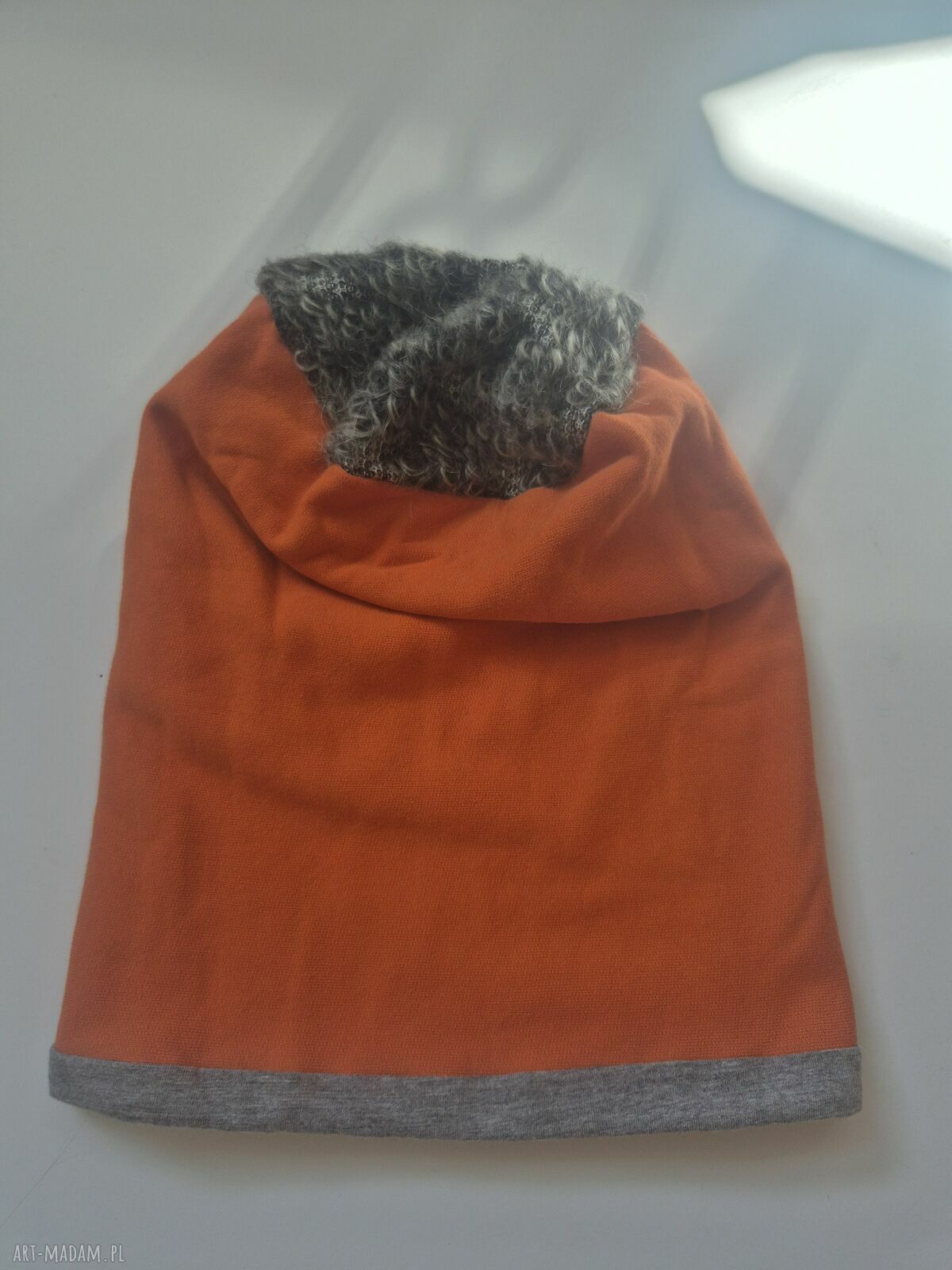 Czapka wiosenna damska 54-55 cm na podszewce - folkowy boho look szaro-pomarańczowa