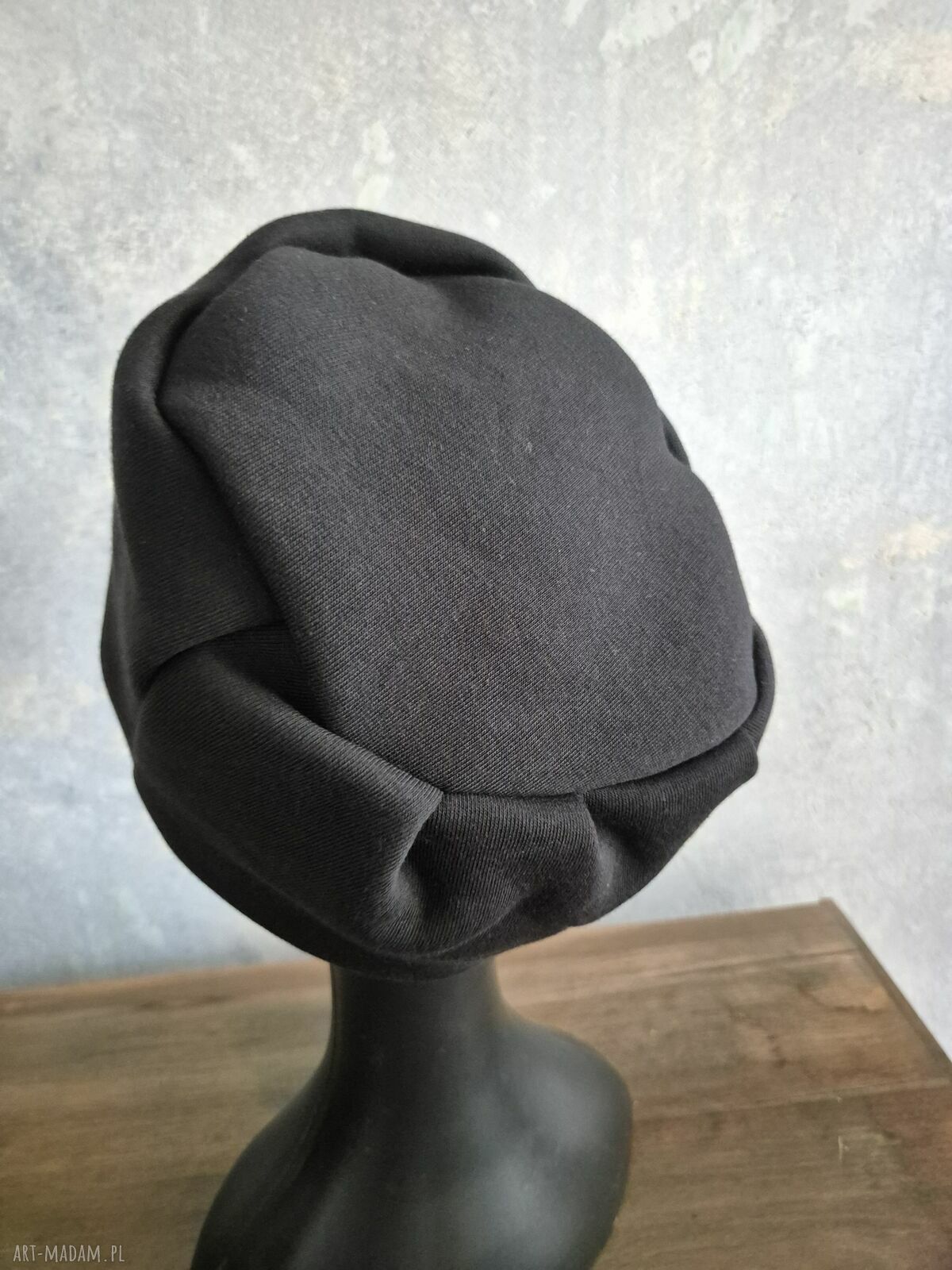 Czapka wiosenna unisex z podszewką - ręcznie wykonana i uniwersalna
