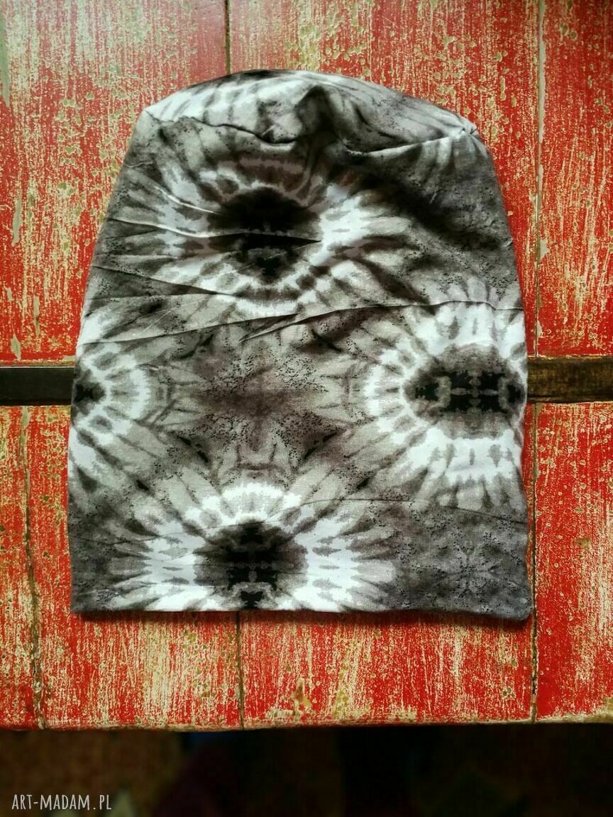 Czapka wiosenna damska boho folk z dzianiny na podszewce (Box 33)