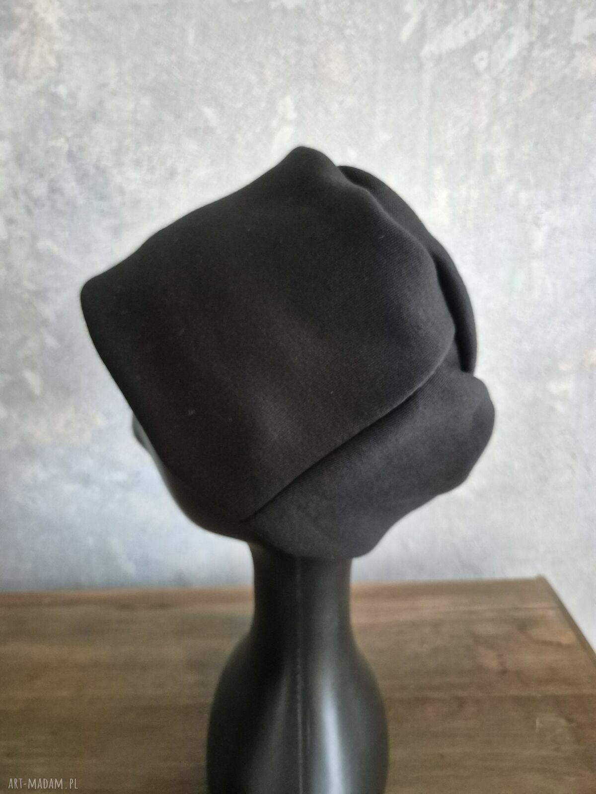 Czapka wiosenna unisex z podszewką - ręcznie wykonana i uniwersalna