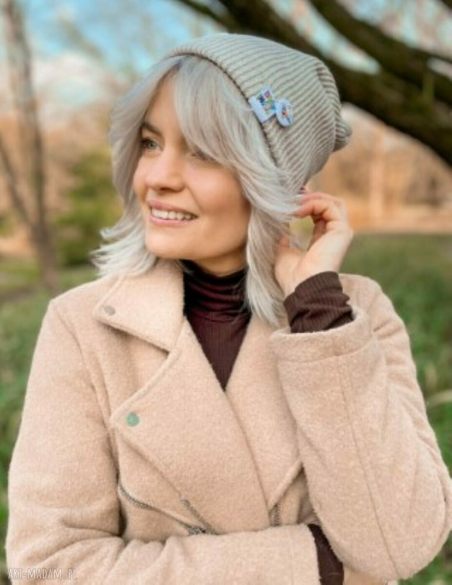 Czapka wywijana dwustronna logo - jasny beż (beanie)