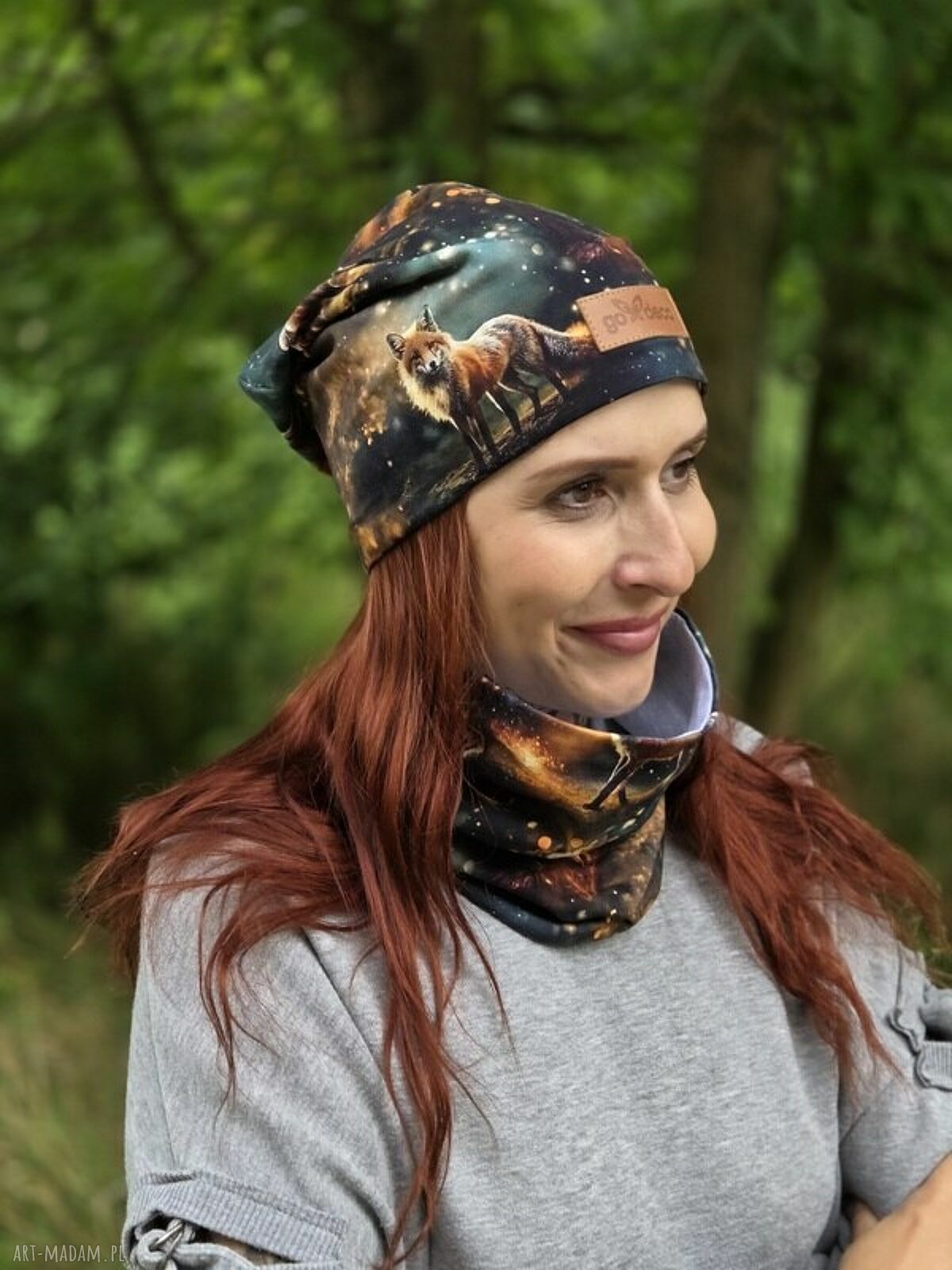 Kolorowa czapka beanie z lisem z bawełny - szara podszewka