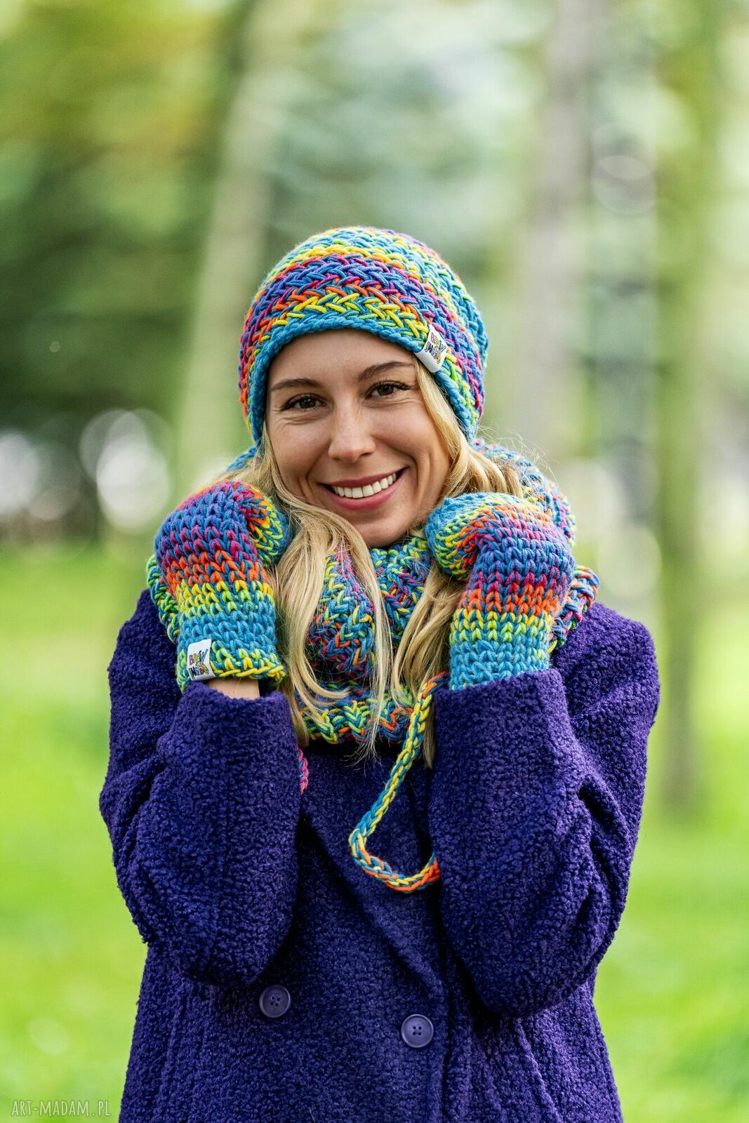 Czapka merino 50% Tęcza Błękit Explorer - ręcznie robiona, luźna i ciepła