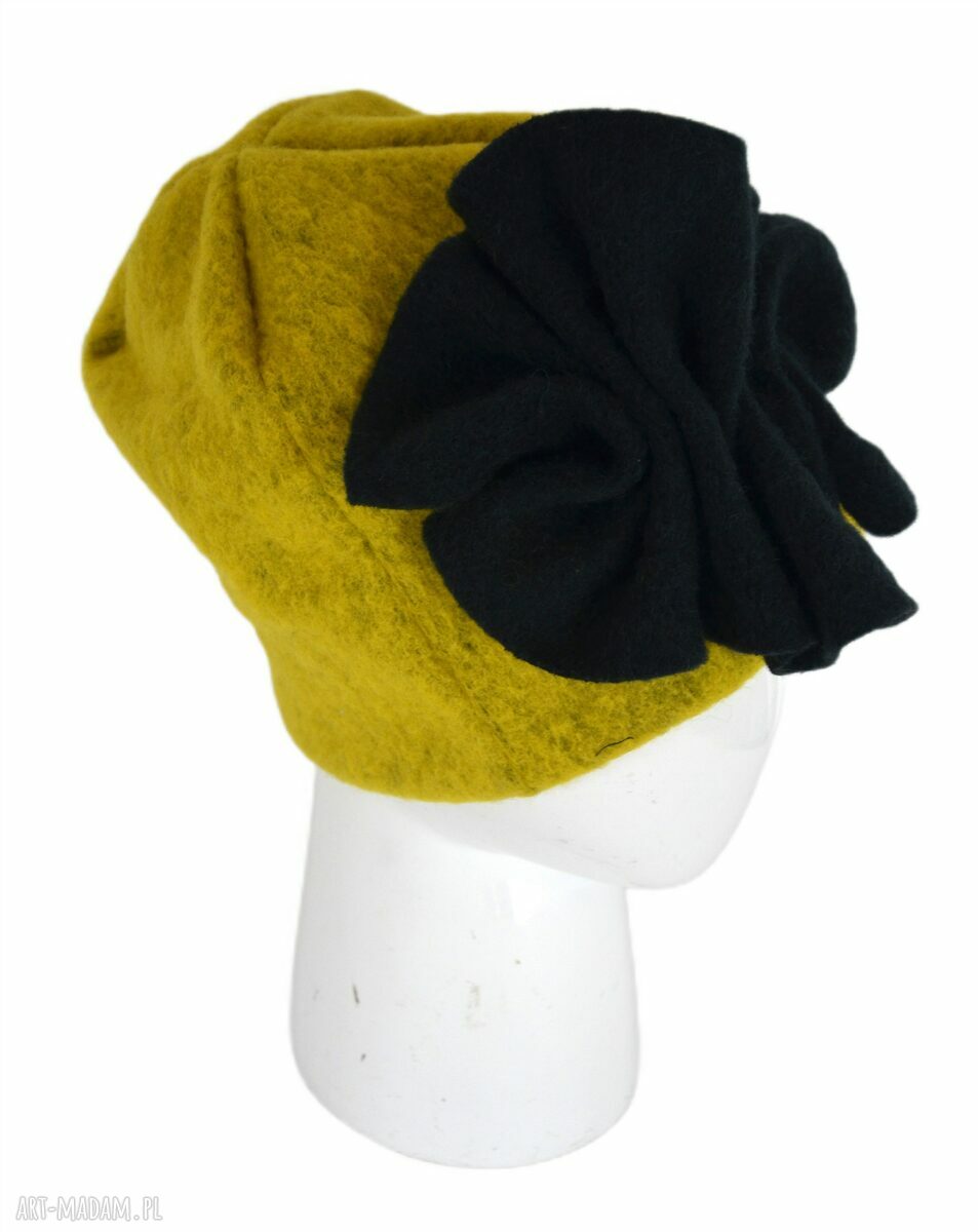 Żółta czapka z włoskiej wełny - ręcznie szyta (57-58 cm)