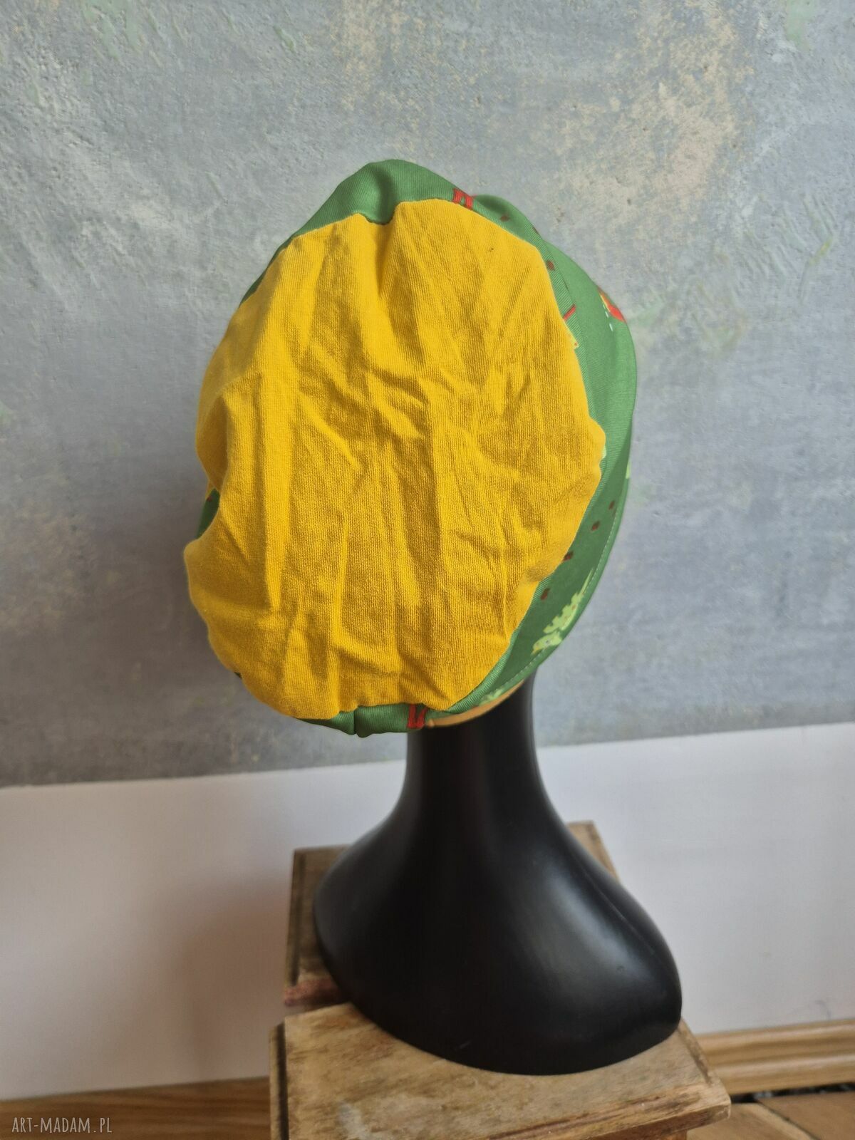 Zielona czapka damska Smerfetka boho - etno folk na podszewce (rozmiar M 55 cm)