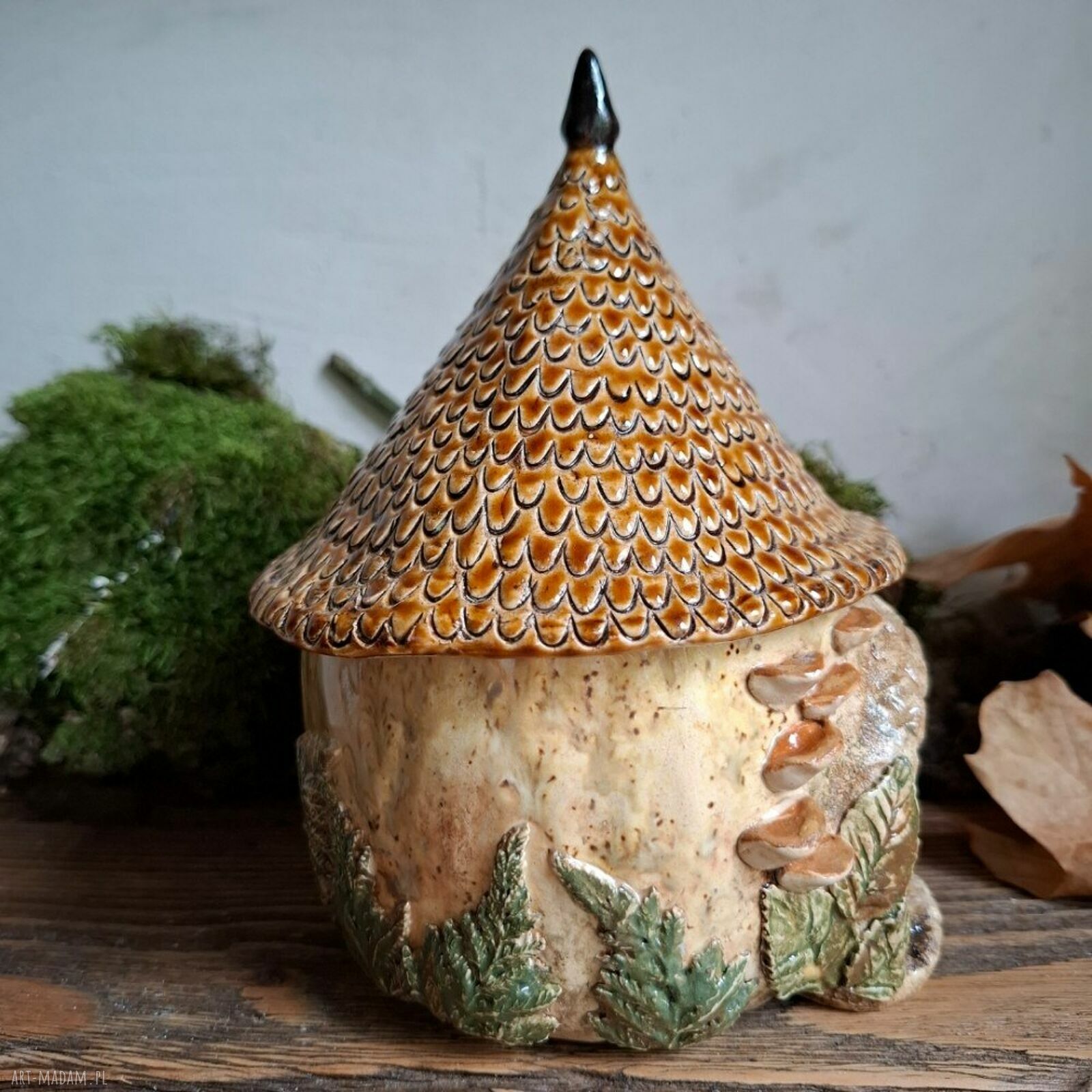 Czarka, cukiernica lub kubek ceramiczny z przykrywką - Leśny domek