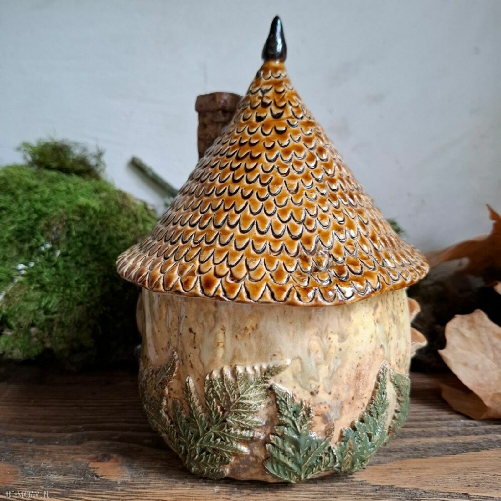 Czarka, cukiernica lub kubek ceramiczny z przykrywką - Leśny domek