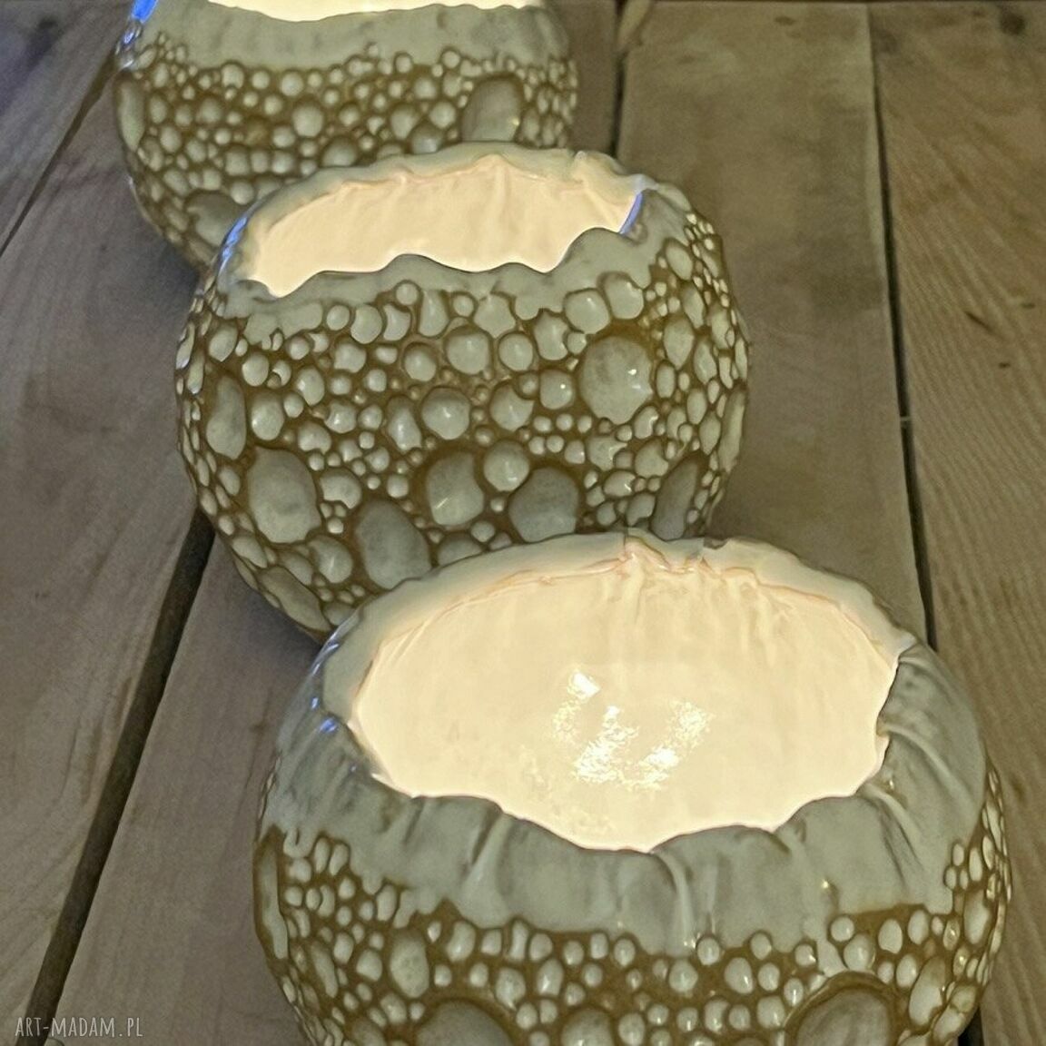 Czarka księżycowa - ceramiczna miseczka dekoracyjna z białym szkliwem
