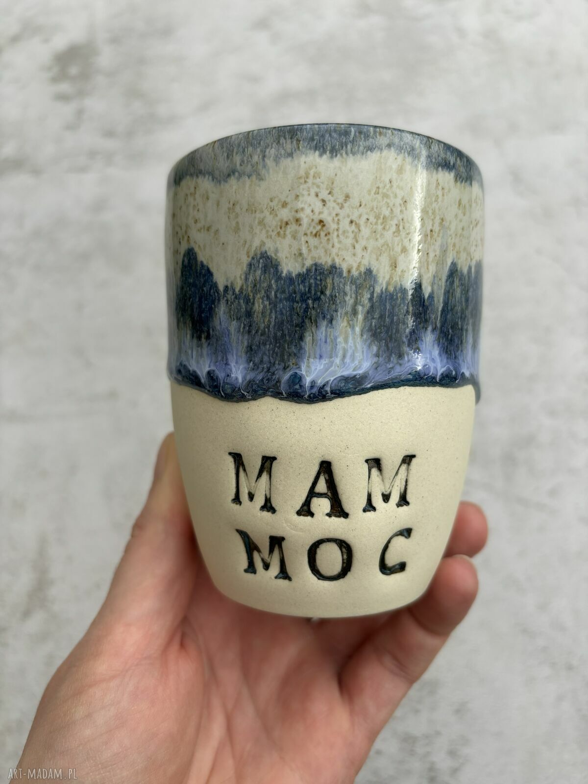 Czarka z napisem Mam Moc - ręcznie robiona ceramika 250 ml