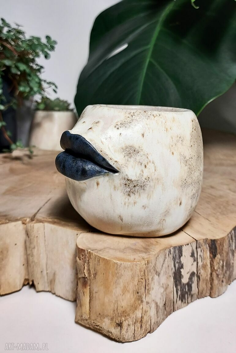 Czarka z ustami do yerba mate - ręcznie robiona ceramika użytkowa