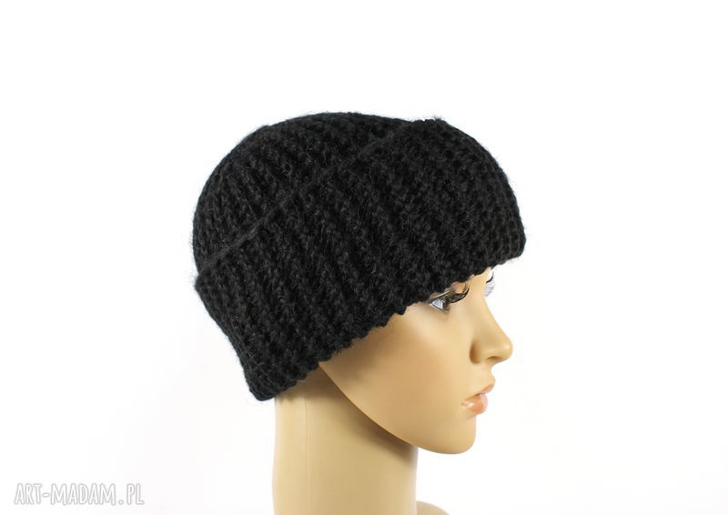 czarna czapka unisex odwijana robiona na drutach