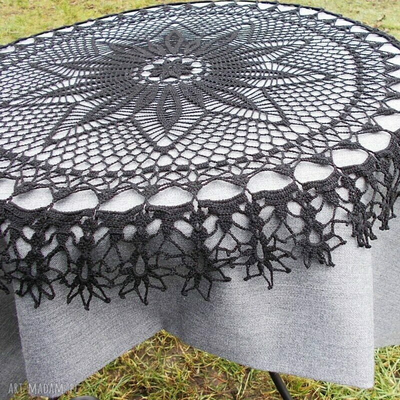 Czarna duża serweta vintage 59 cm - ręcznie szydełkowana