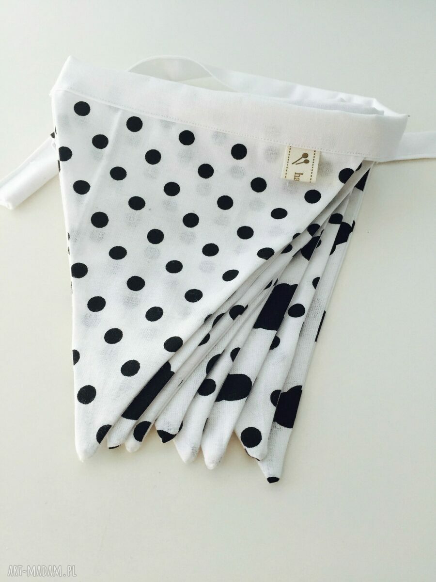 girlanda black&white hand made