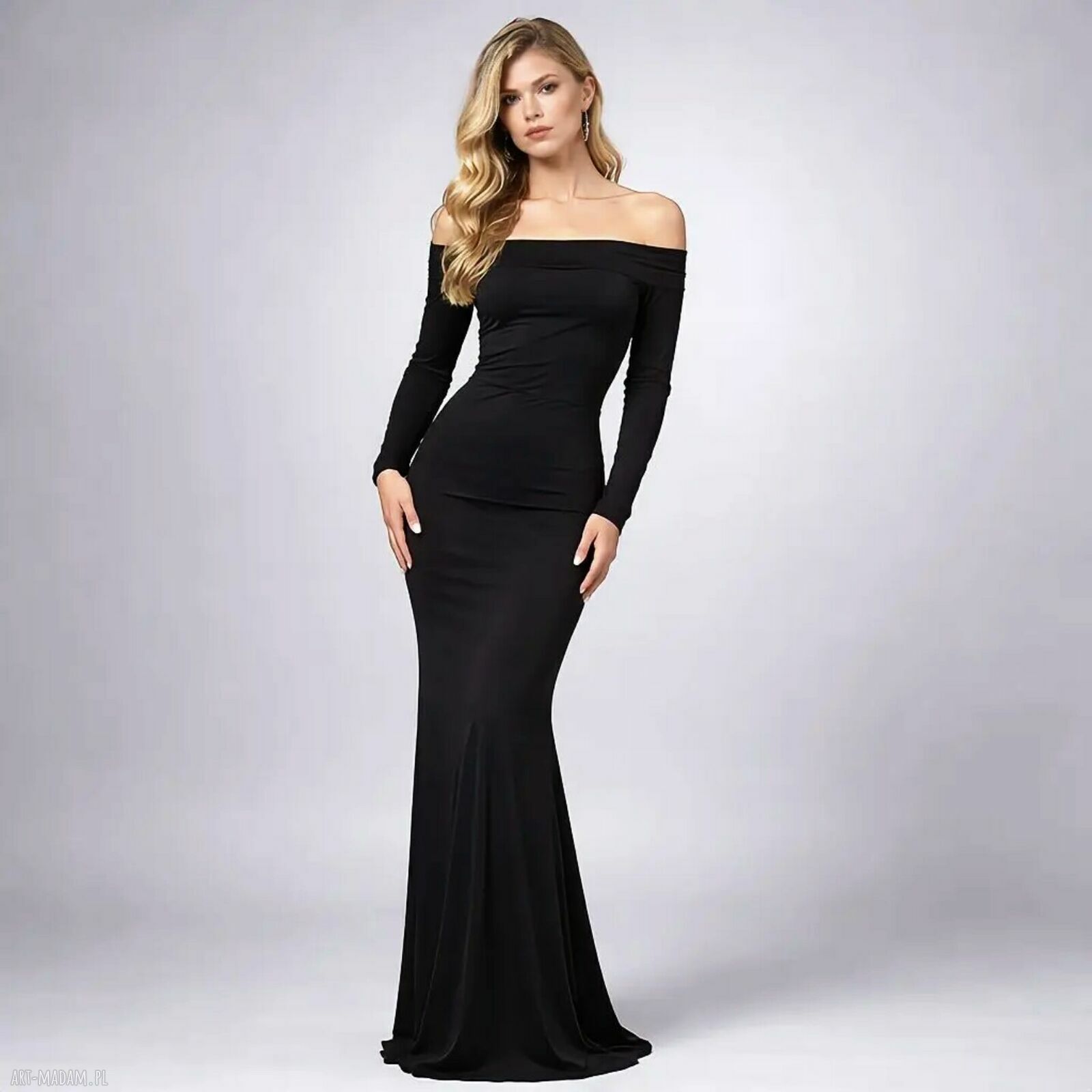 Czarna suknia maxi Julia Maxi Black - elegancka i wygodna