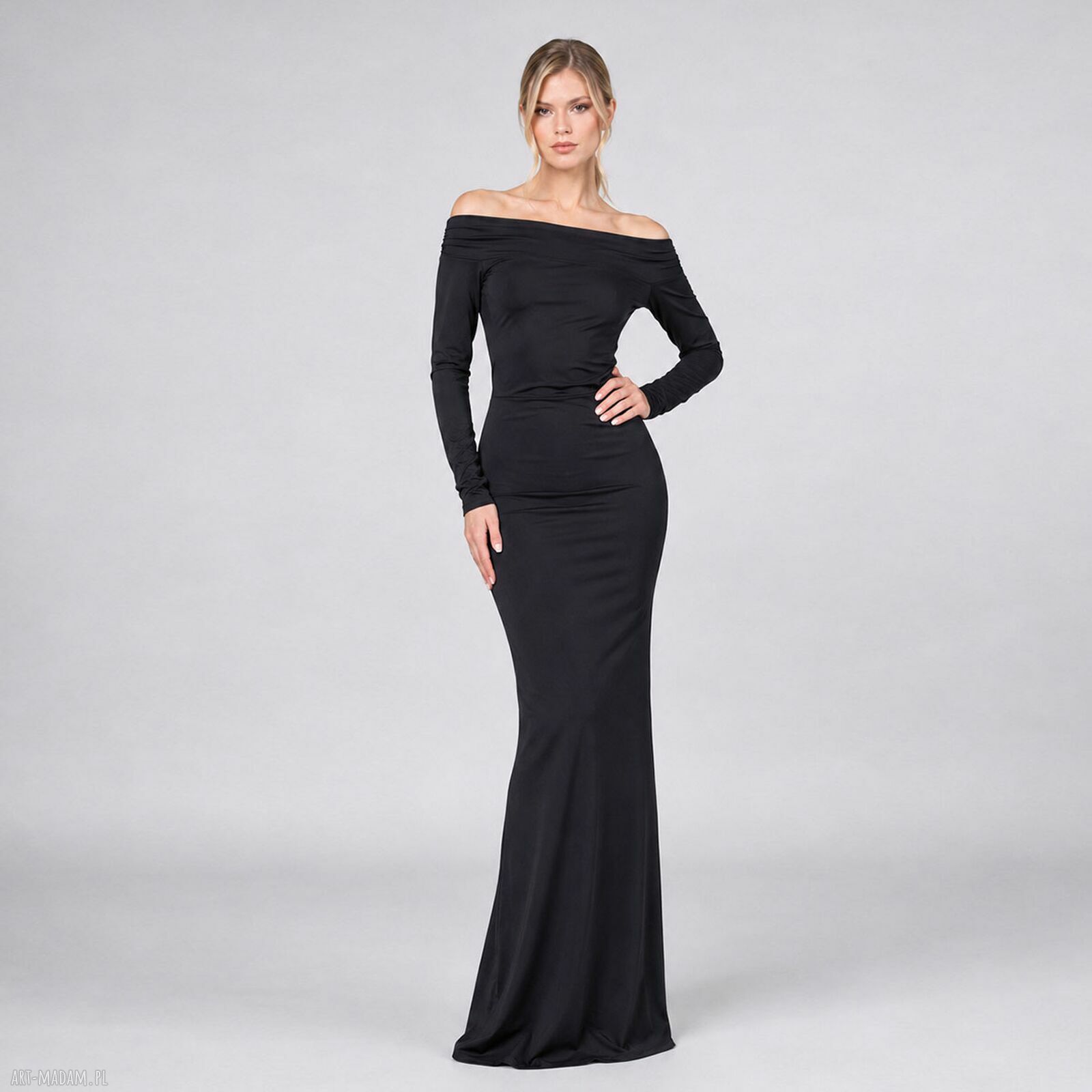 Czarna suknia maxi Julia Maxi Black - elegancja i wygoda w jednym