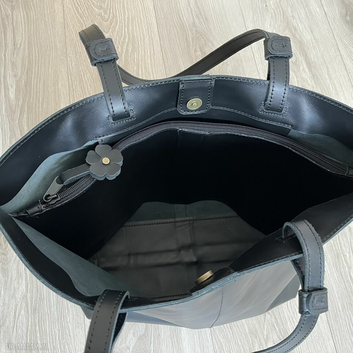 na ramię: Czarna torba Shopperka na ramię ze skóry. handmade