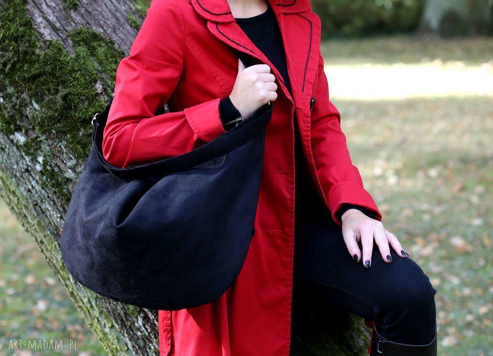 Czarna torebka zamszowa worek Hobo
