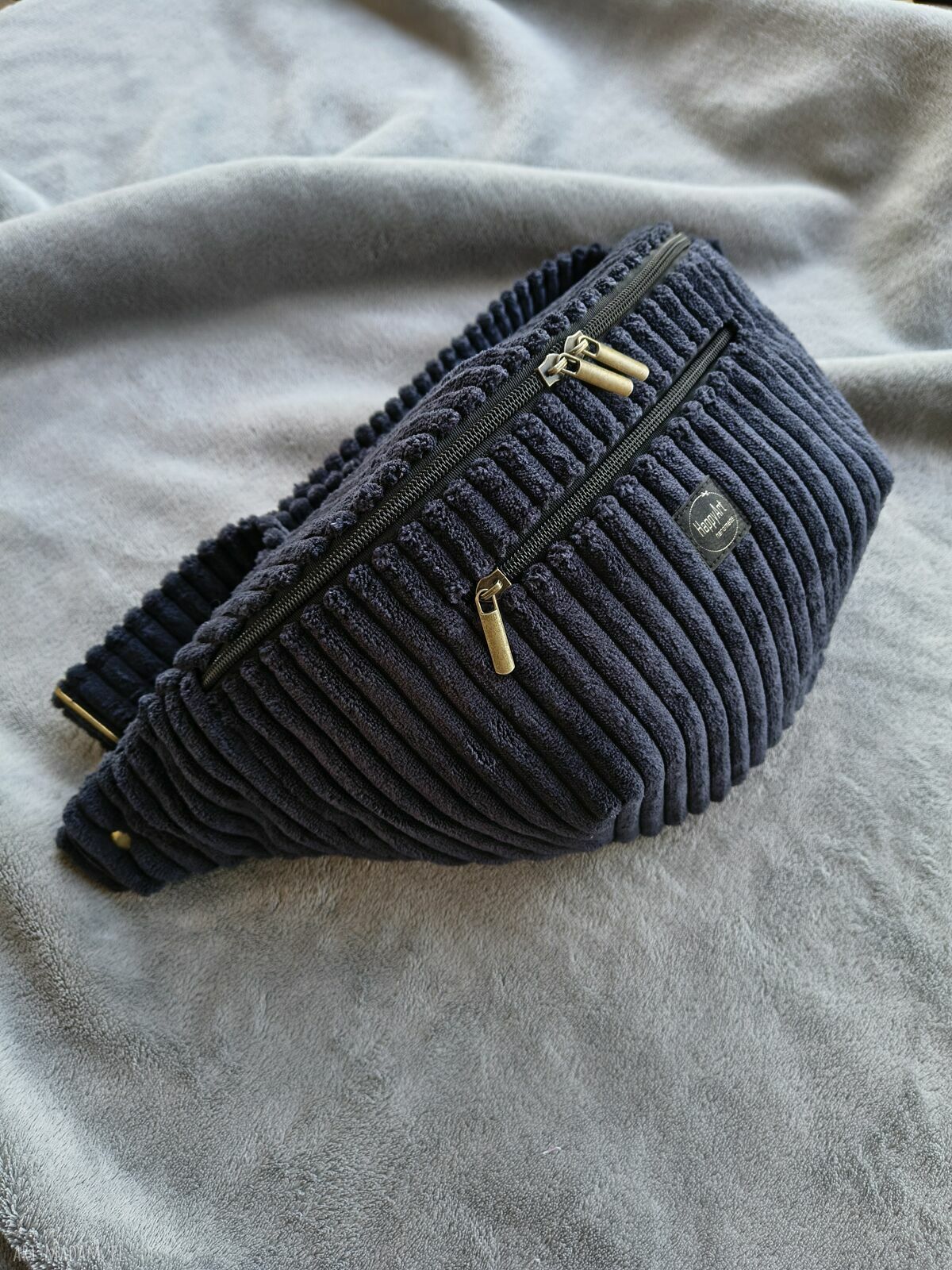 Ręcznie robiona nerka damska - praktyczna saszetka handmade
