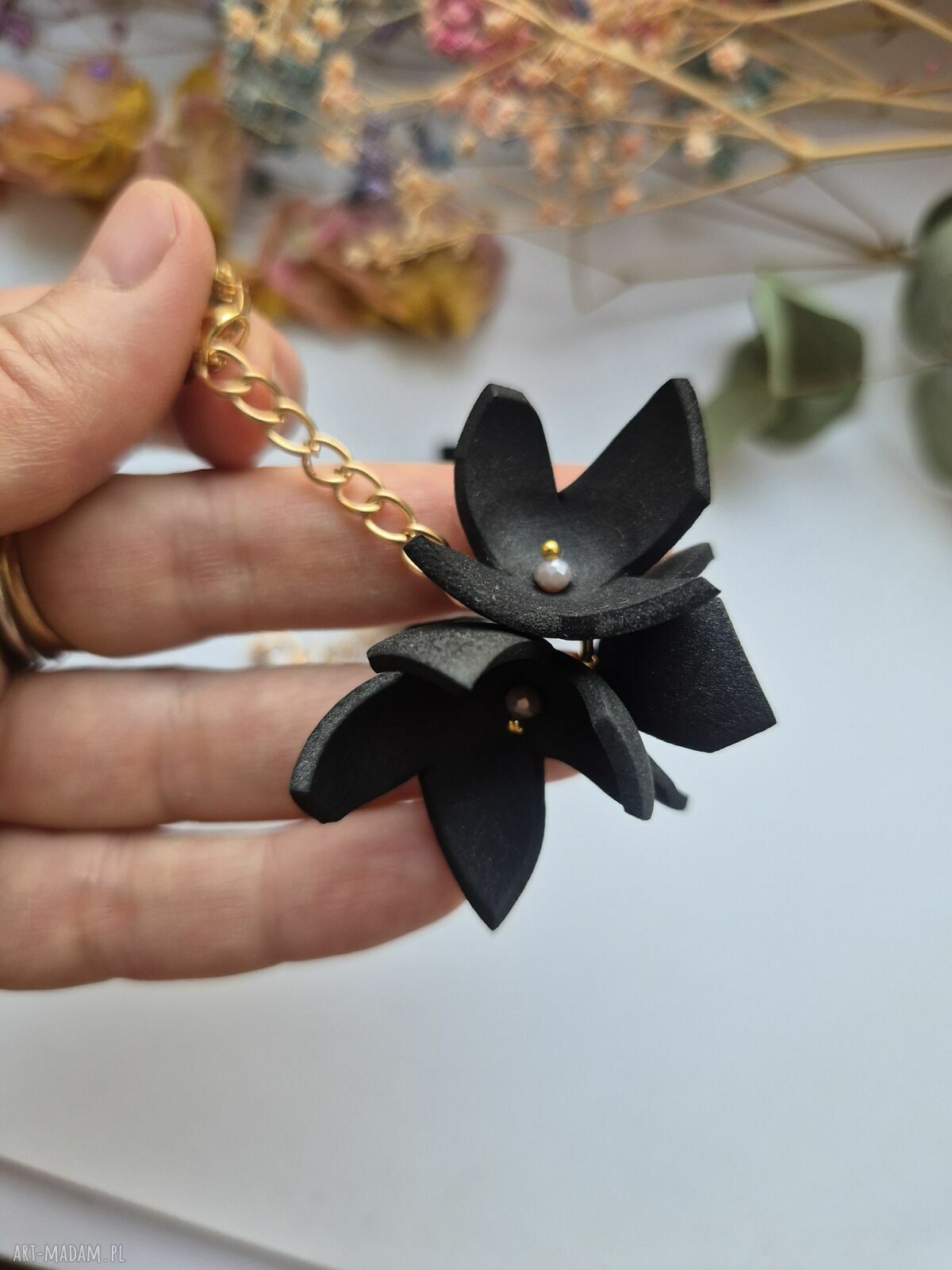 Czarne tulipany na klipsach - lekkie handmade x1