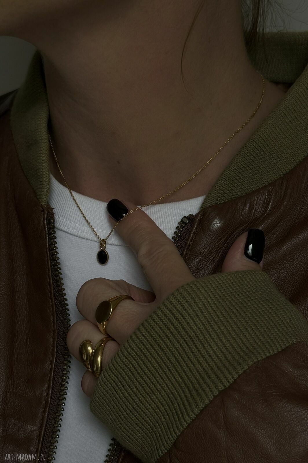 naszyjniki: Złoty naszyjnik z onyksem ręcznie zrobione