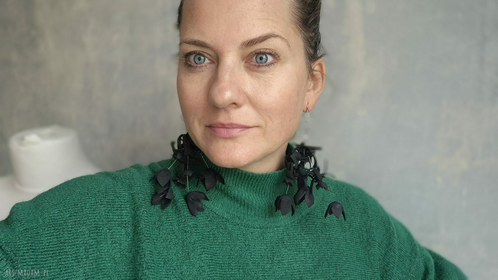 Kolczyki czarne długie kwiaty boho - styl Frida