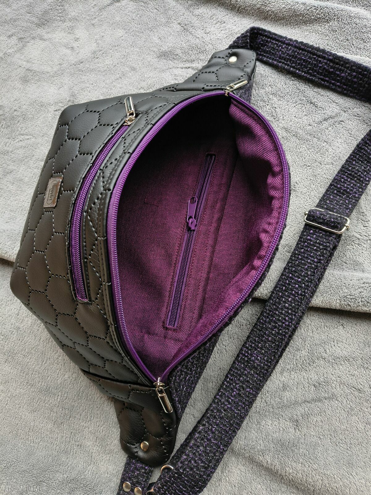 Czarno-fioletowa nerka XXL - pojemna saszetka handmade