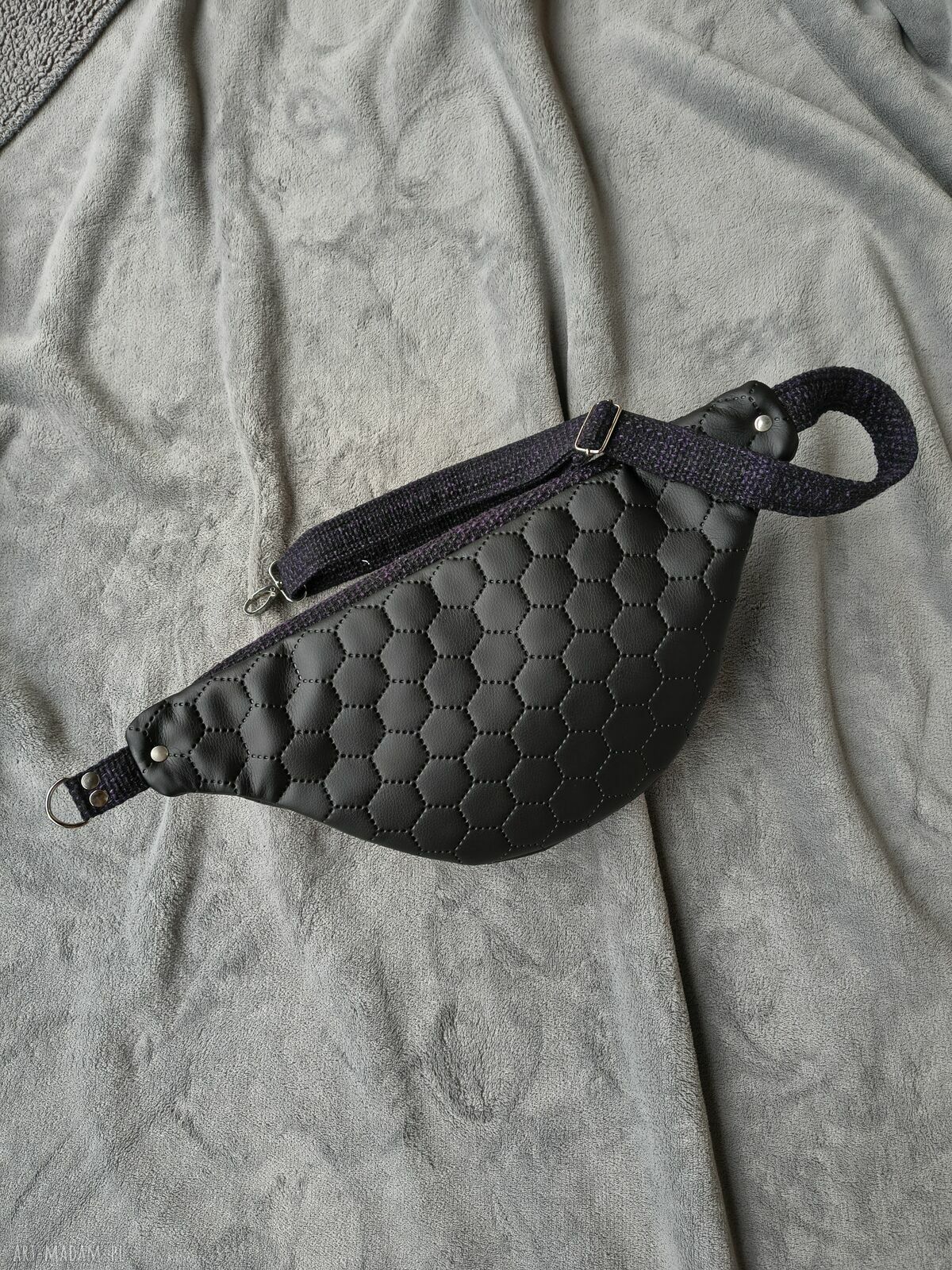 Czarno-fioletowa nerka XXL - pojemna saszetka handmade