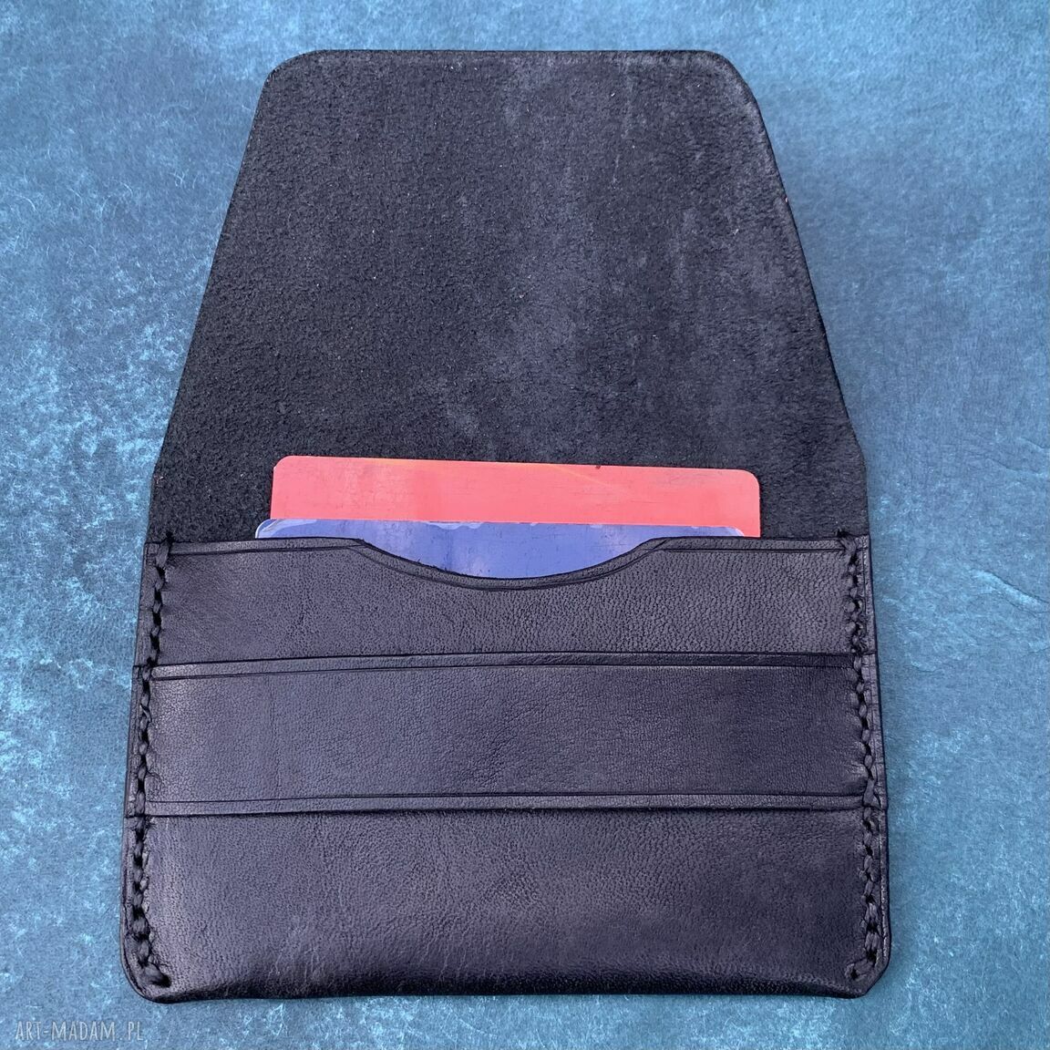 portfele: Czarny minimalistyczny portfelik ze skóry ręcznie uszyty. Handmade