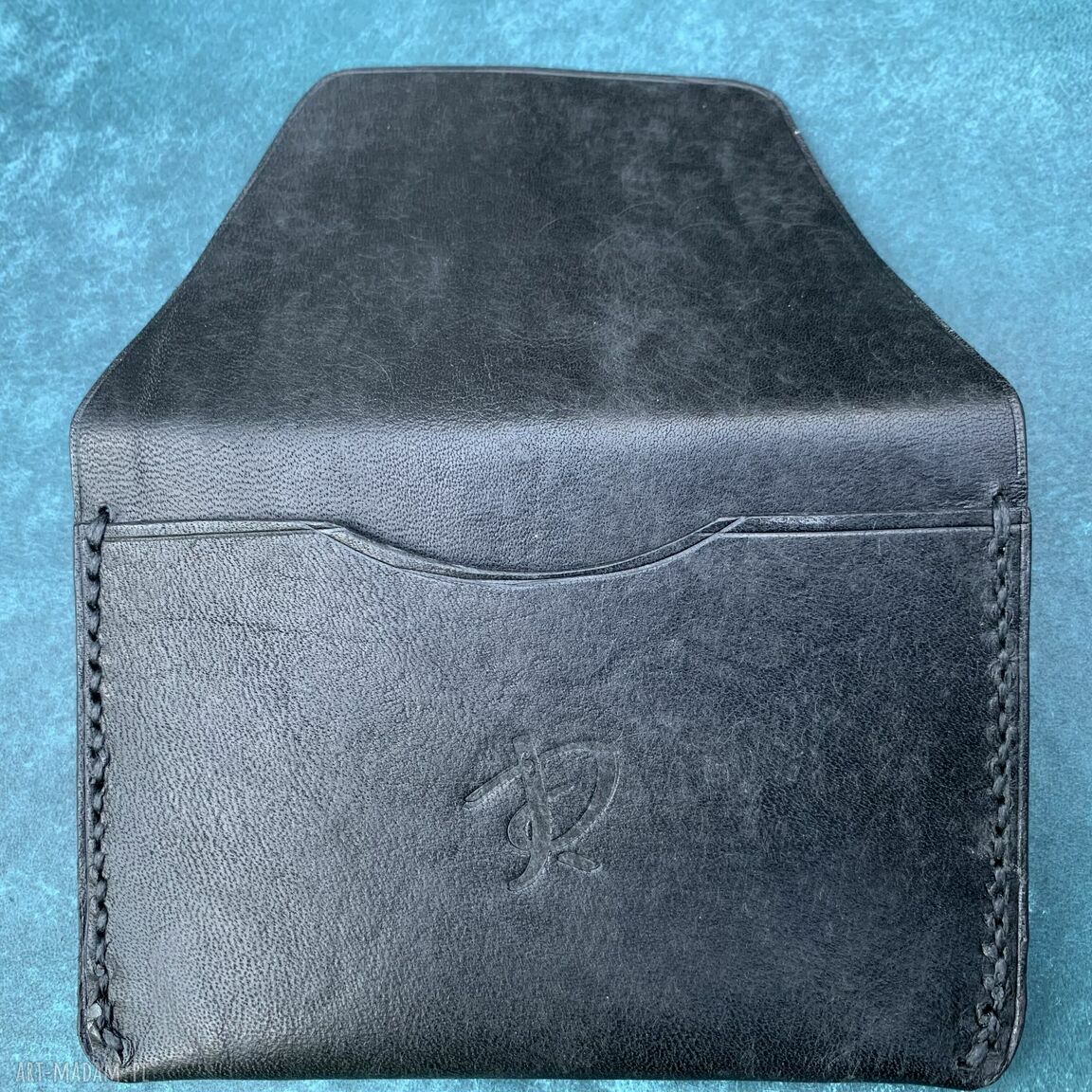 portfele: Czarny minimalistyczny portfelik ze skóry ręcznie uszyty. Handmade