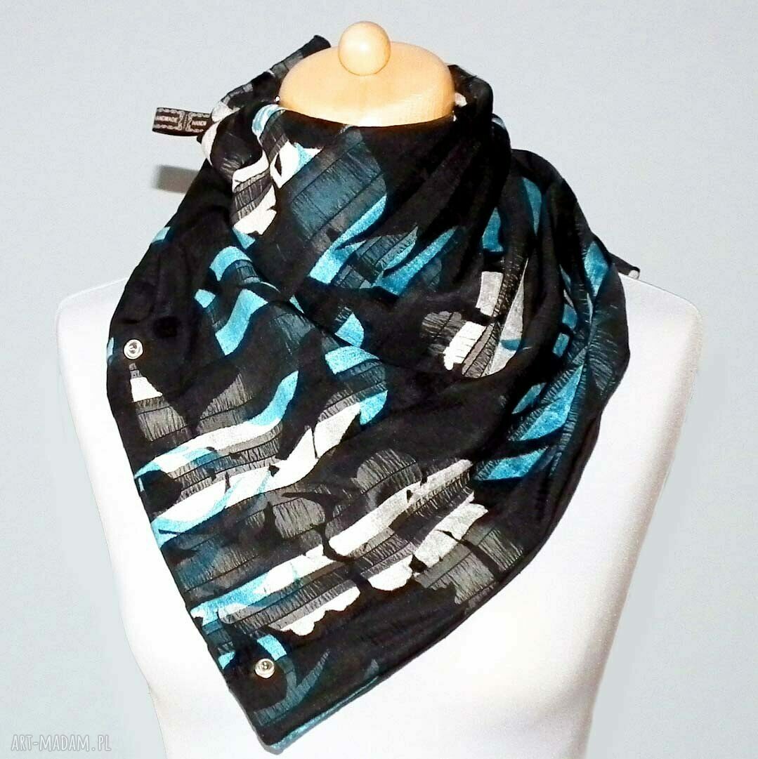 Czarny Ocean - zapinany komin-szal handmade