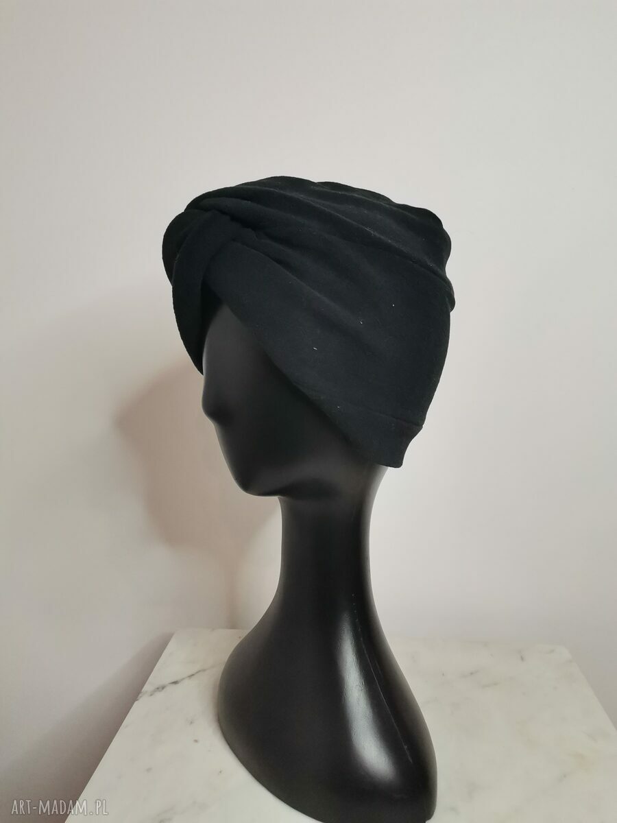 Czarny turban dzianinowy - ręcznie robiony, uniwersalny na wiosnę i wieczór