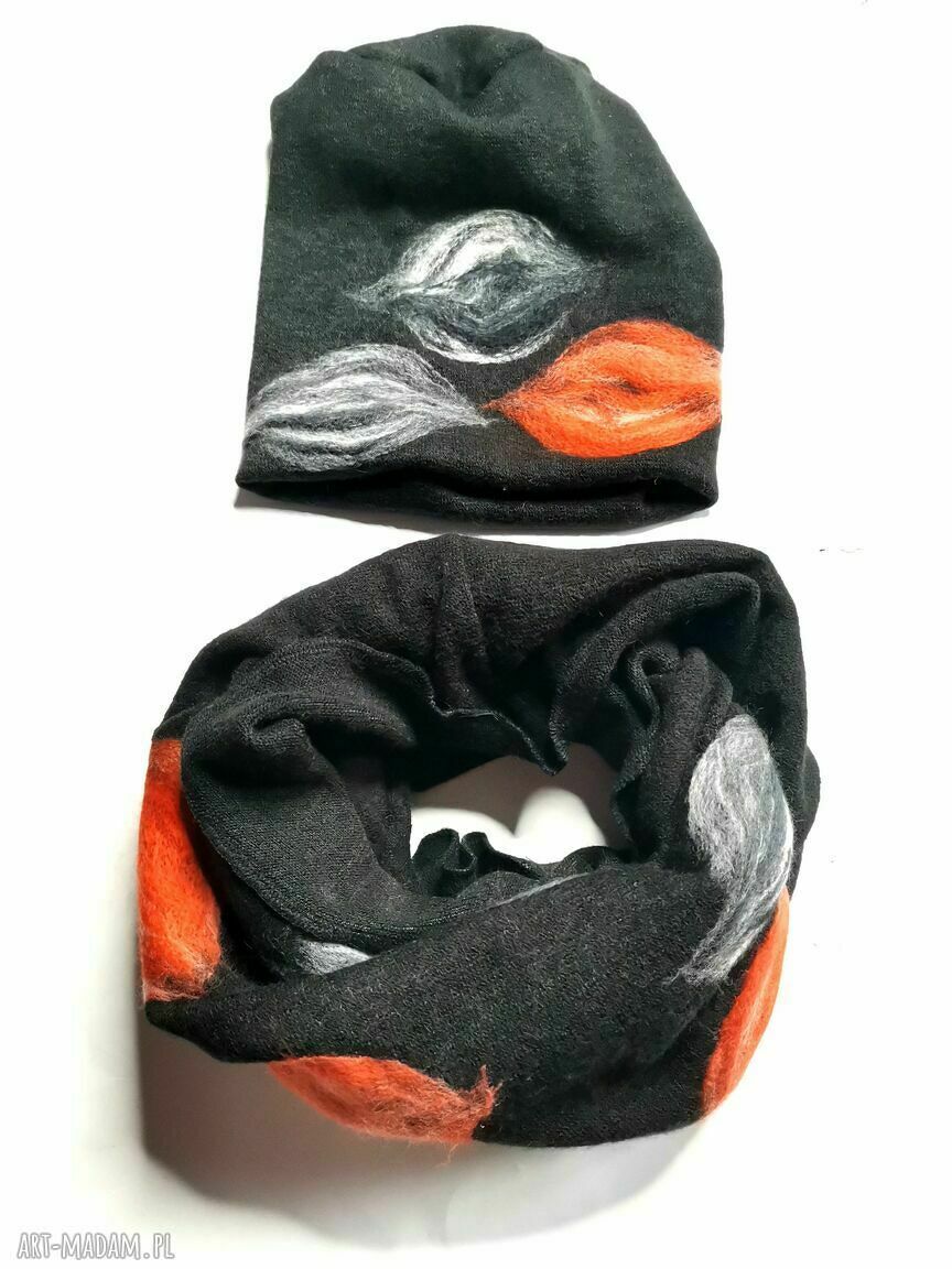 Czarny wełniany komplet w kwiaty - czapka 59-61 cm i komin, filcowany merino