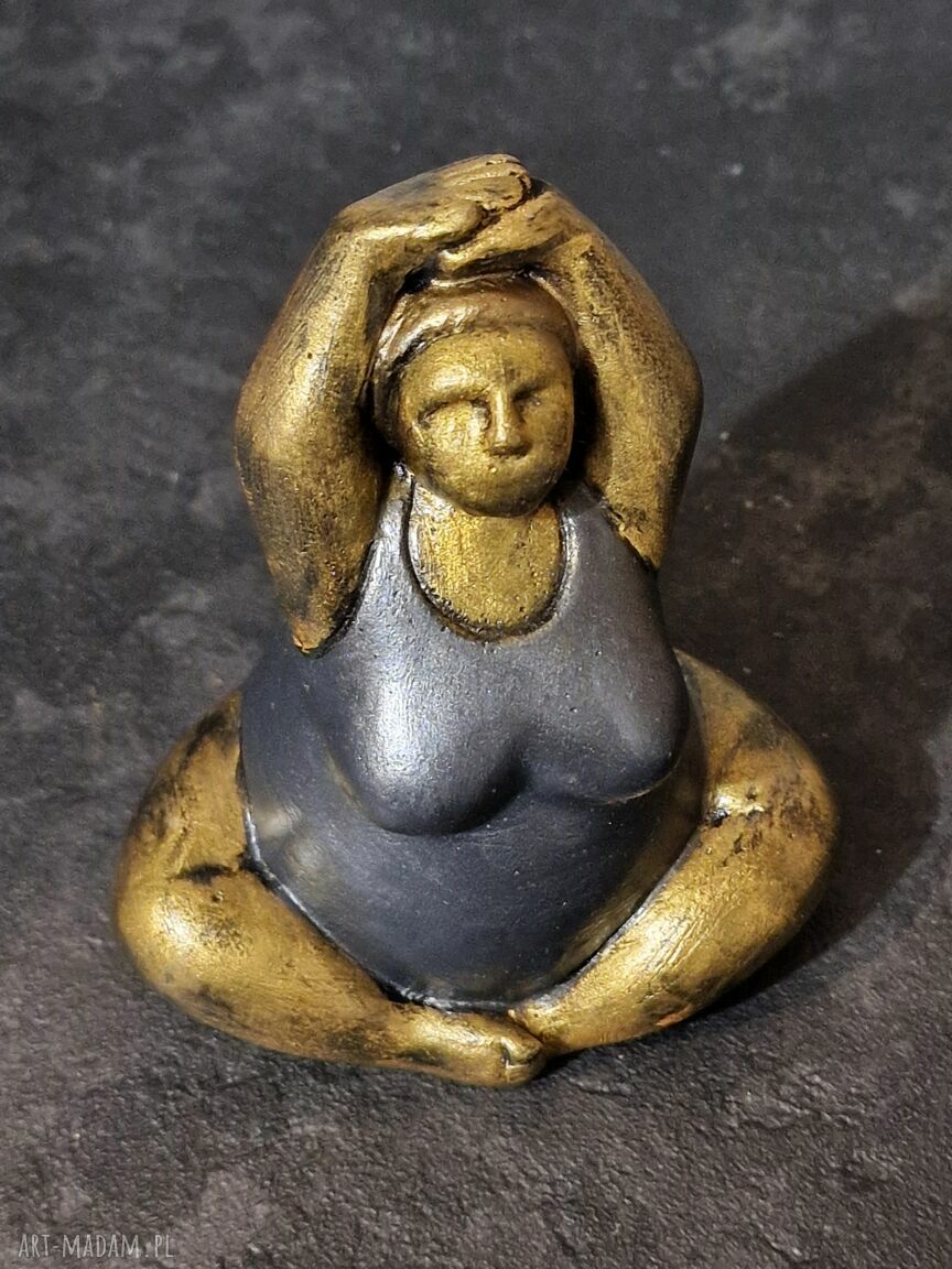 Czas relaksu z Mileną - rzeźba z gipsu kobieta, 8,8 cm