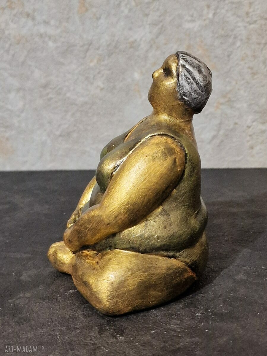 Czas relaksu z... Karoliną - rzeźba z gipsu (figurkaa kobiety) - prezent handmade