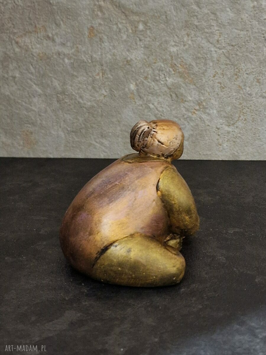 Czas relaksu z... Anetą - rzeźba z gipsu (yoga)