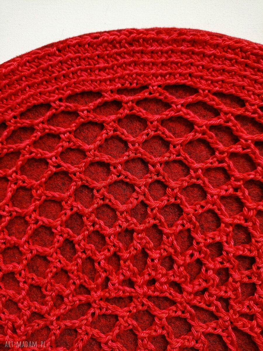 Czerwona ażurowa kopertówka do ręki 41x21 cm - handmade