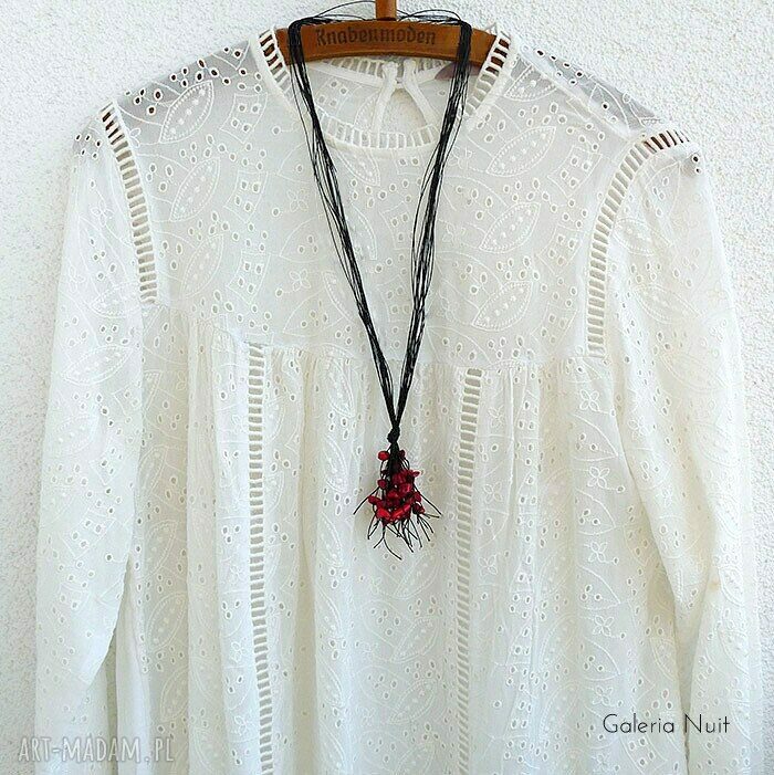 Czerwony koral i czarny len - długi naszyjnik handmade