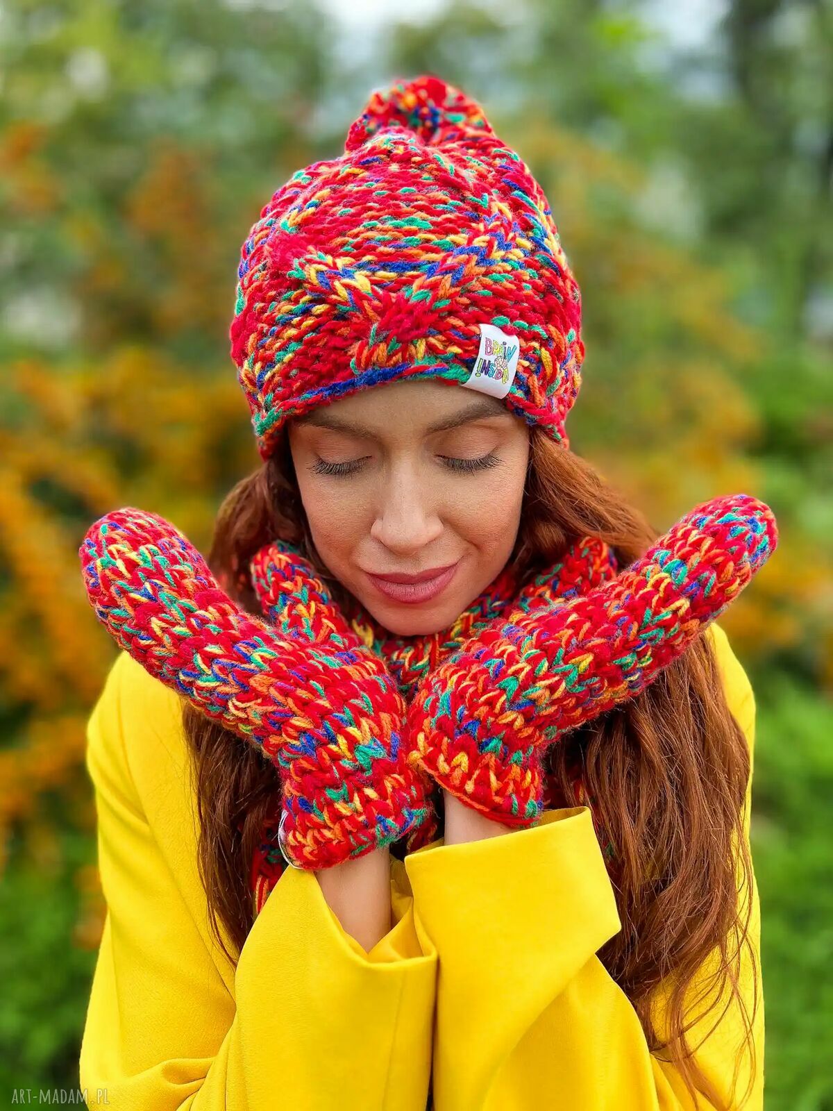 Czerwone rękawiczki merino 50% handmade ze sznurkiem