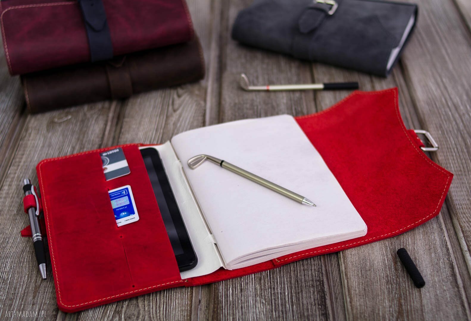 Czerwone ETUI na dziennik, tablet, e-book oraz okładka na notes skóra naturalna