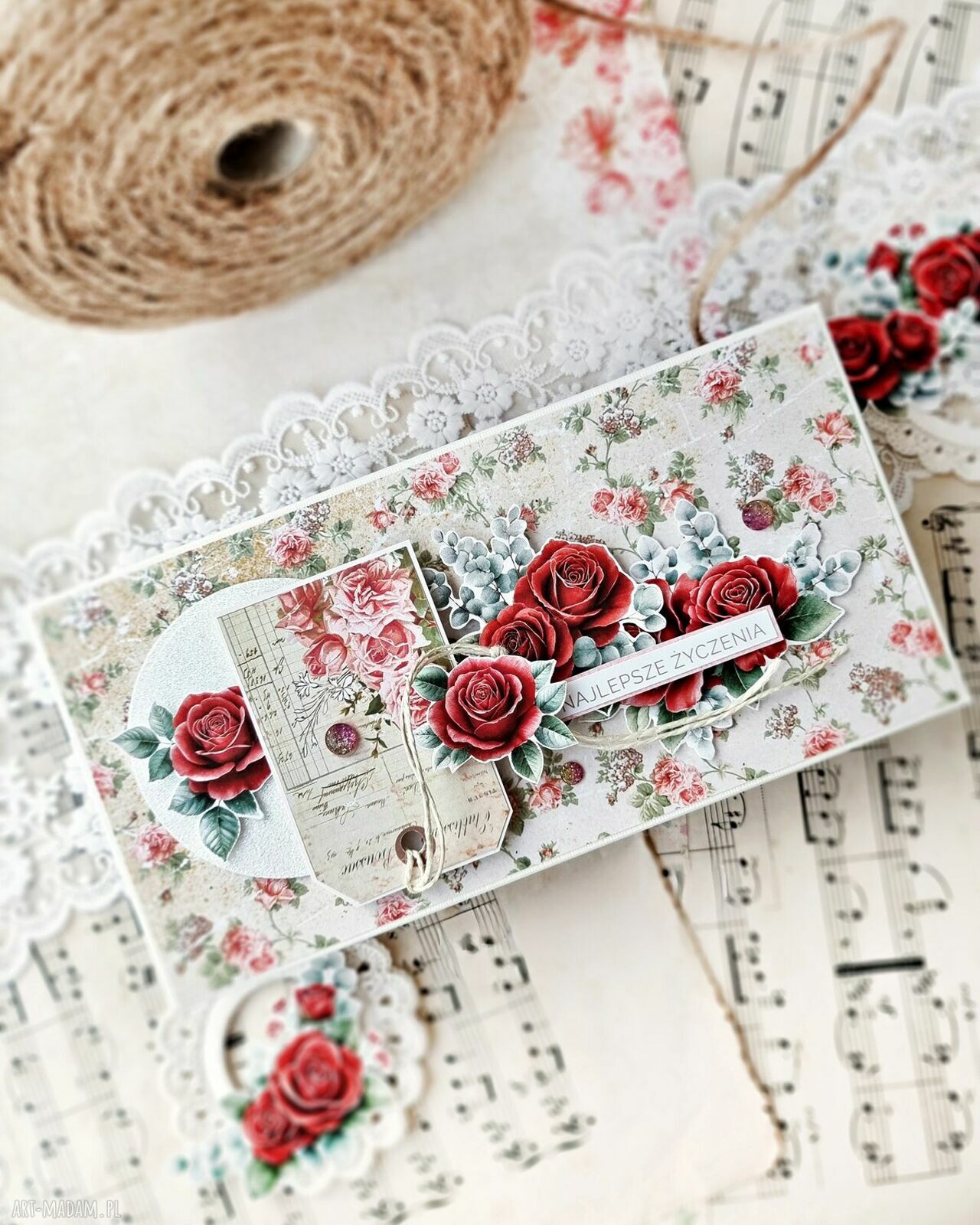 Elegancki komplet urodzinowy ręcznie robiona kartka z różami w pudełku