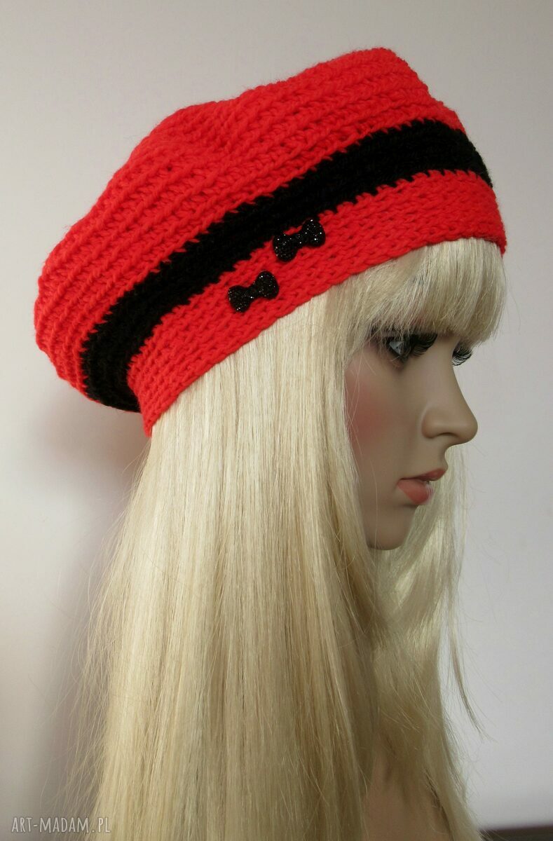 Czerwono-czarny beret z kokardkami - handmade