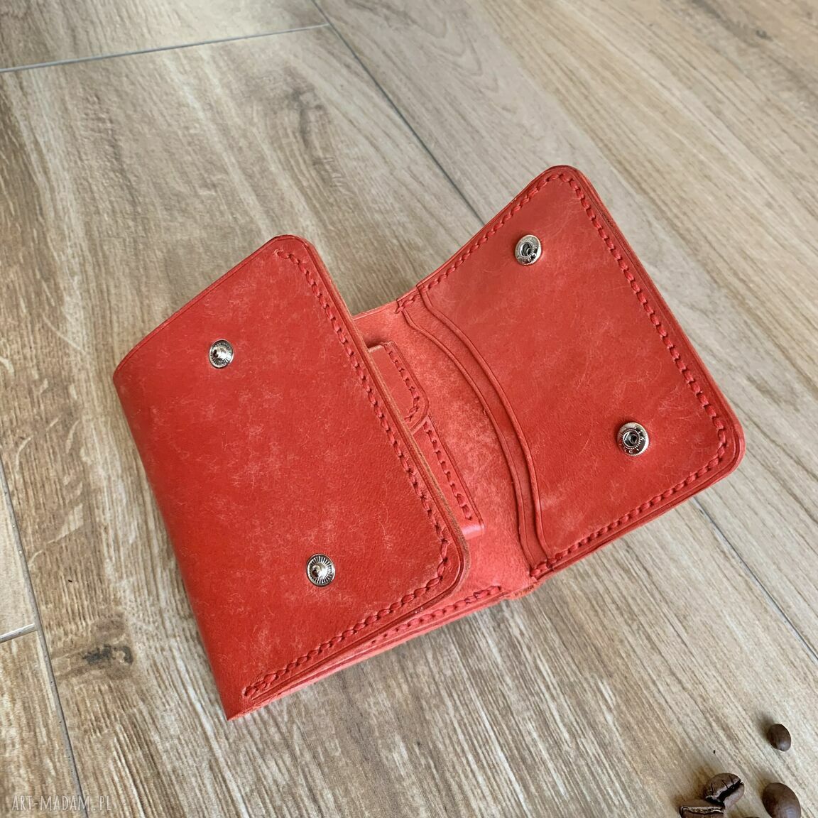 portfele: Czerwony portfel ze skóry na bilon i karty ręcznie uszyty. Handmade