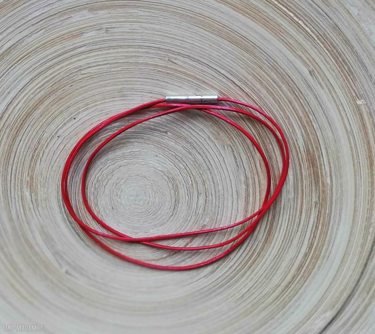 Czerwony rzemień skórzany woskowany z zapięciem magnetycznym - stal szlachetna