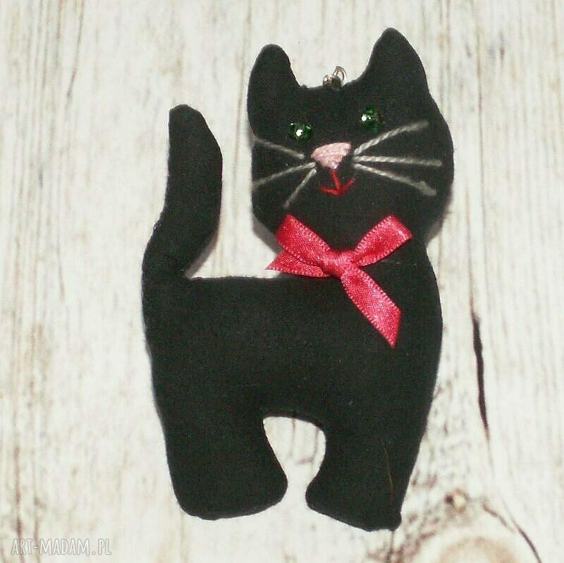 Czarny kot na szczęście - breloczek handmade, ok. 10 cm