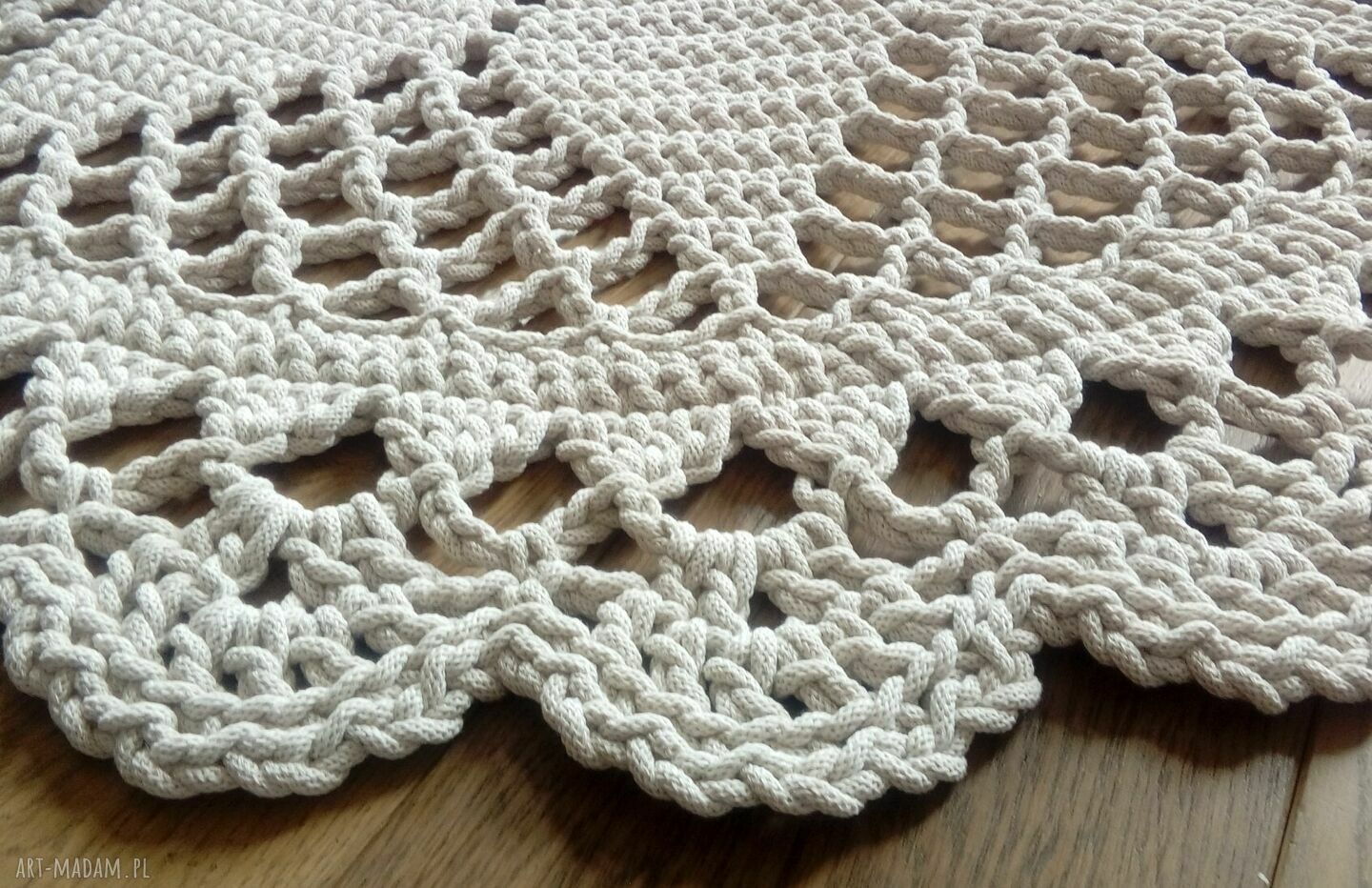 Dywan Dace 130 cm beżowy - okrągła mandala lace na szydełku