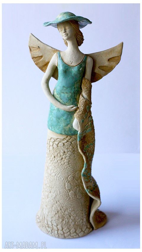 Dama z szalem - ceramiczna figurka anioła handmade