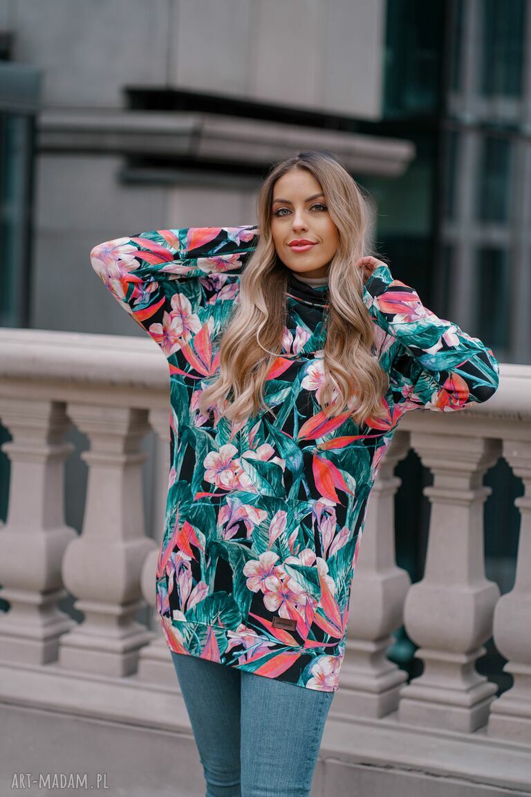 bluzy: damska bluza tunika z dużym kapturem, akwarelowy print, kwiaty i liście