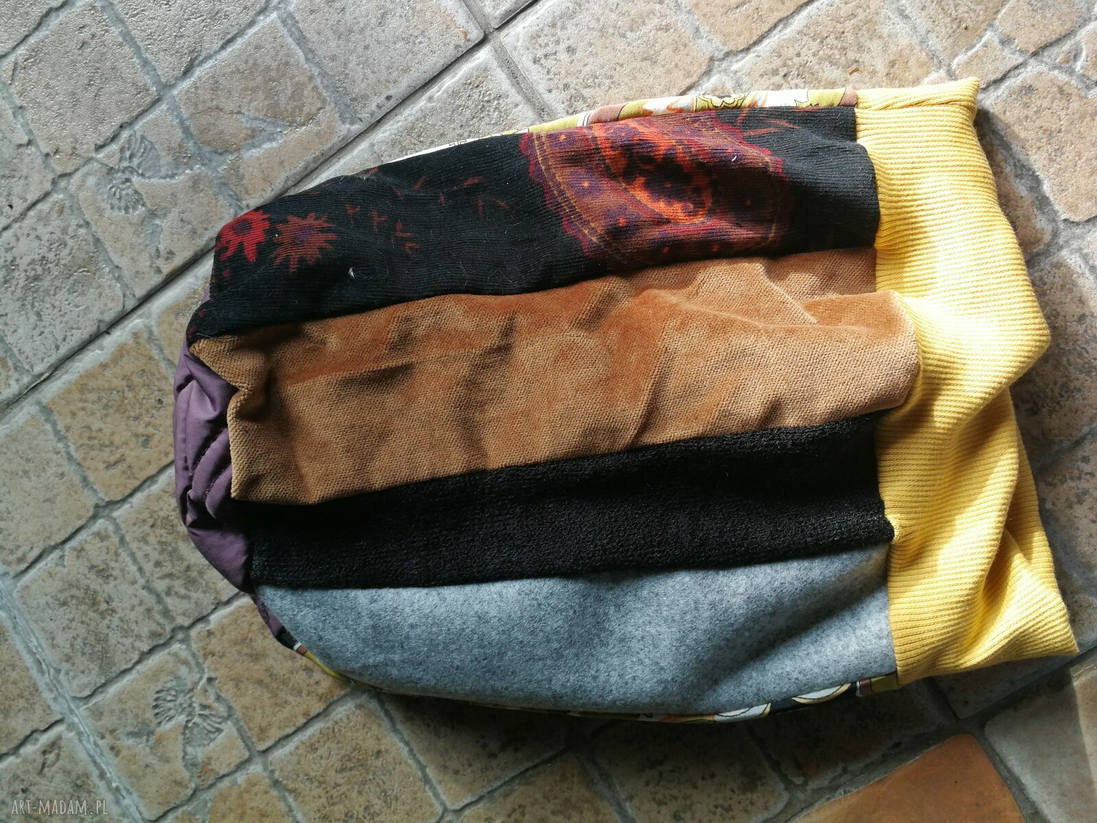 Czapka damska patchworkowa Smerfetka na podszewce - miękka i lekko rozciągliwa