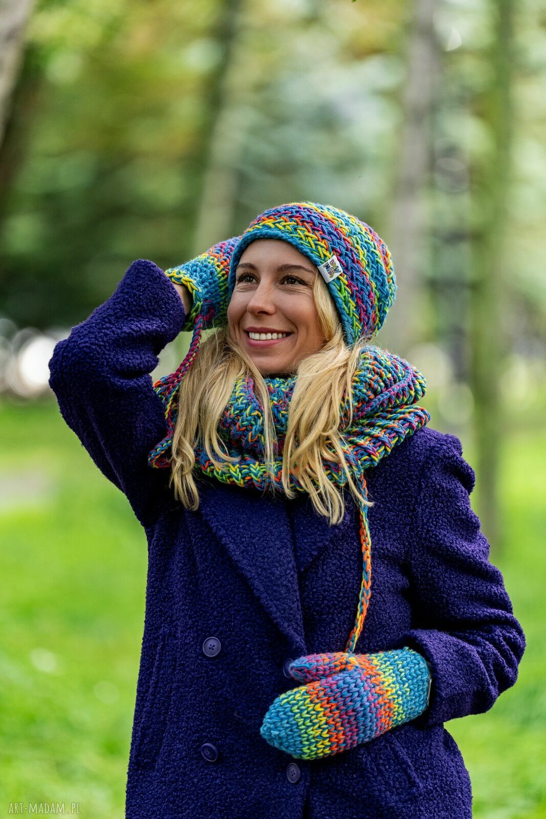 Czapka merino 50% Tęcza Błękit Explorer - ręcznie robiona, luźna i ciepła