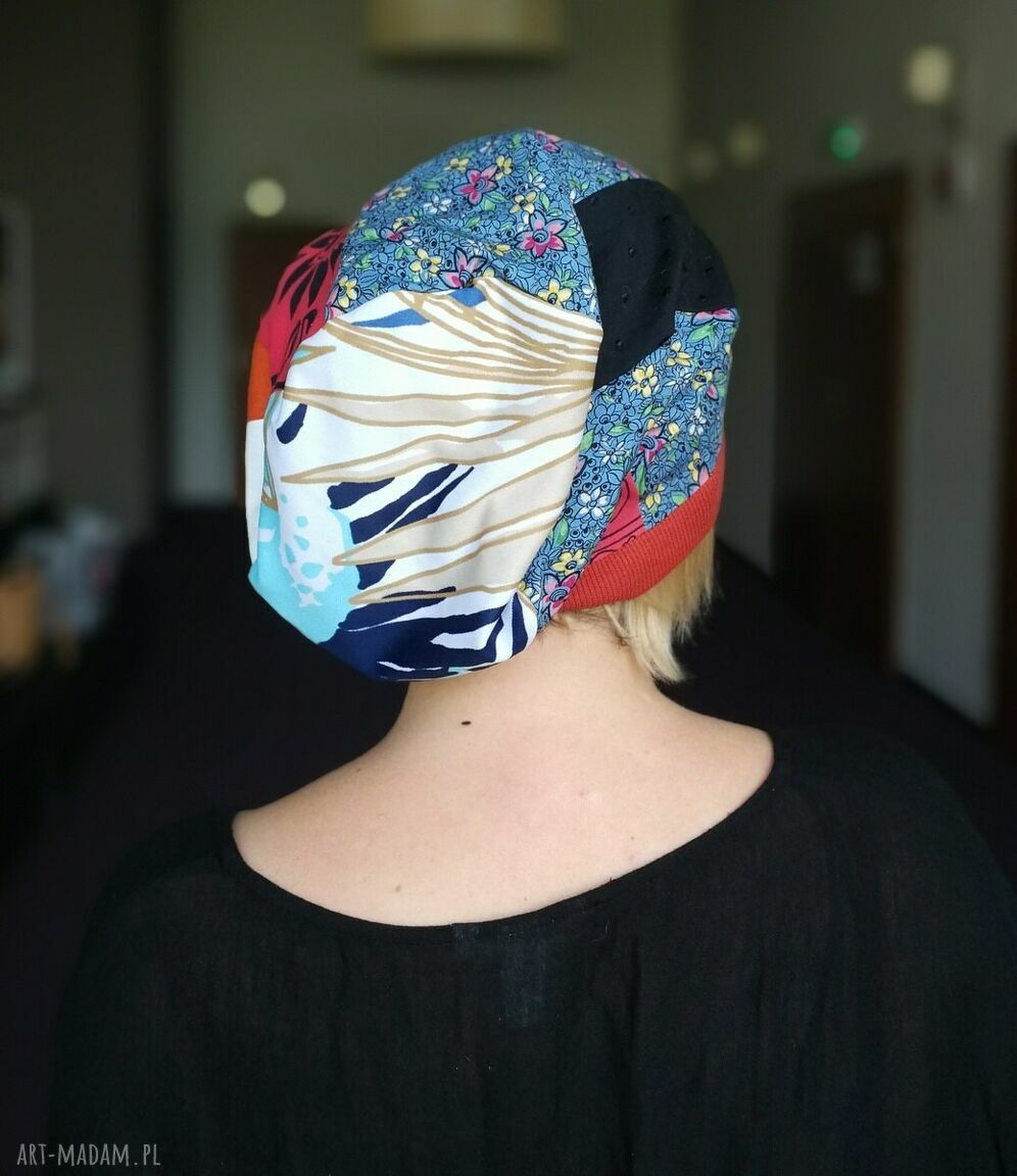 Kolorowa czapka damska etno-boho folk na podszewce (58-59 cm)